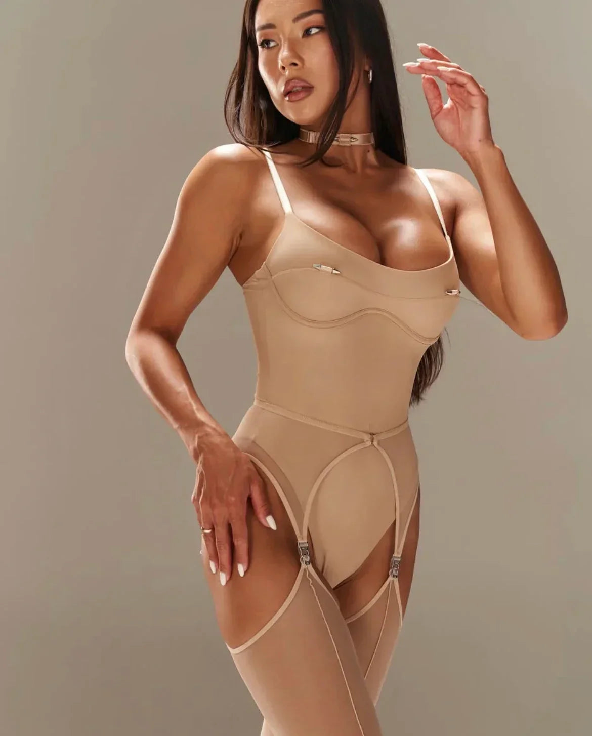 Set VEIL Nude Stockings with belt